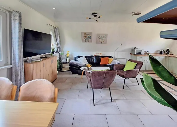 Moni Semesterbostad *