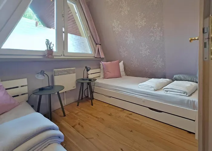 Moni Semesterbostad *